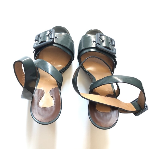 Chloe oversized buckle patent leather wedge 38.5 - Picture 9 of 15